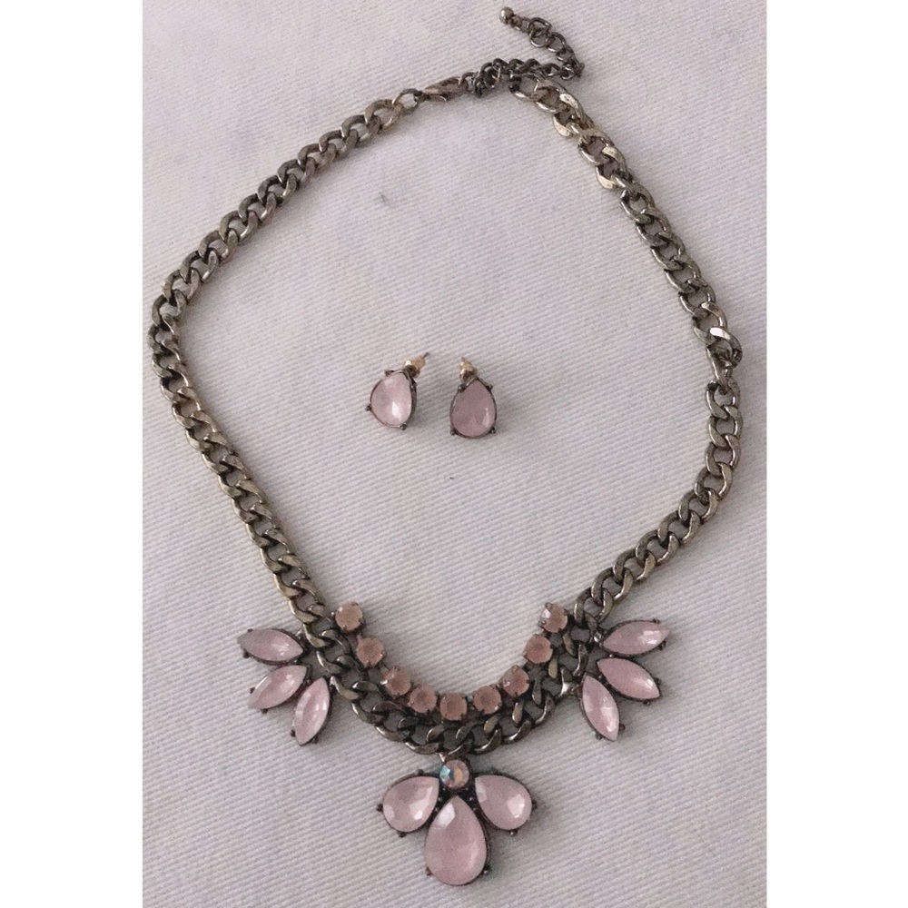 Pink stone necklace and pierced earring set